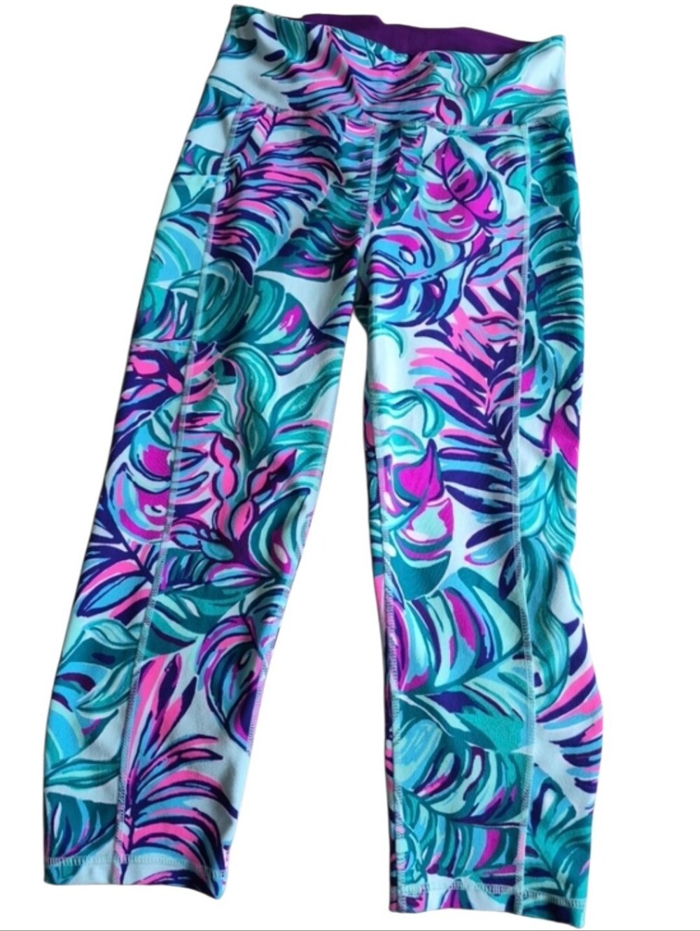 Lilly Pulitzer Medium Luxletic Weekender High Rise Crop Legging Don't Wanna Leaf